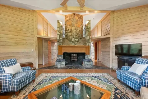 518 Country Club Drive Highlands NC 28741