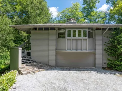 518 Country Club Drive Highlands NC 28741