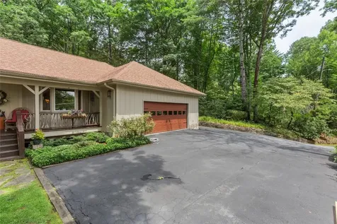 333 Round Hill Road Sapphire NC 28774