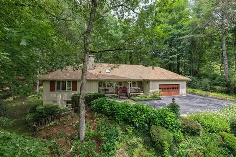 333 Round Hill Road Sapphire NC 28774