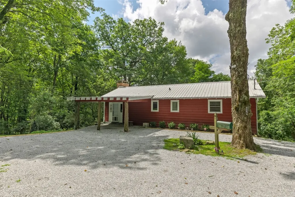 315 Rolling Acres Drive Highlands NC 28741
