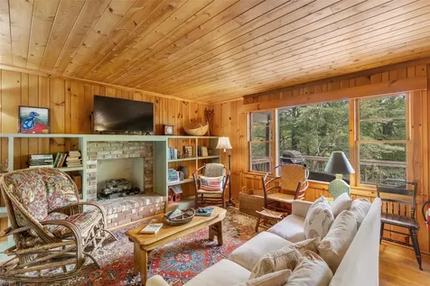 315 Rolling Acres Drive Highlands NC 28741