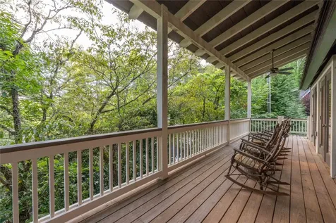 35 Bustle Lane Cashiers NC 28717