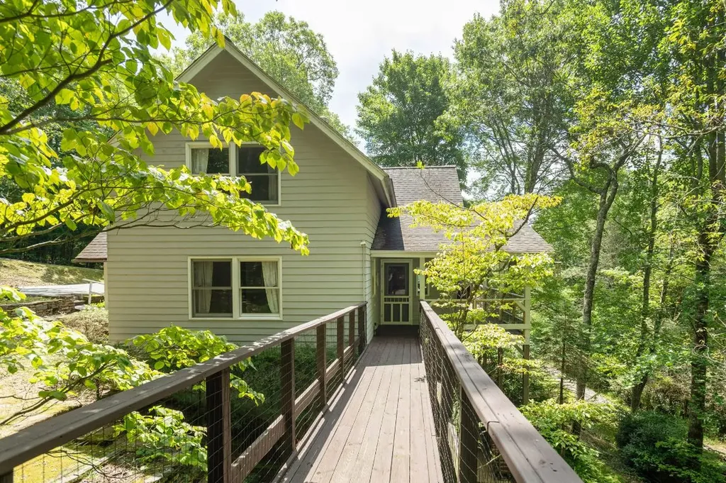 40 Blackberry Trail Sapphire NC 28774