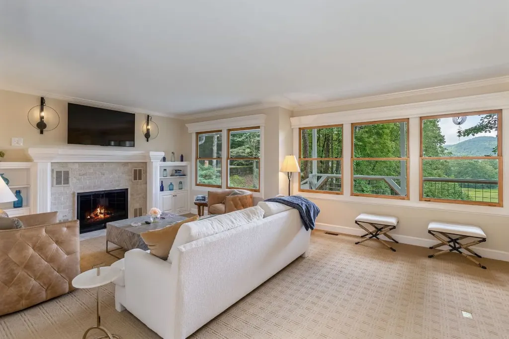 40 Blackberry Trail Sapphire NC 28774