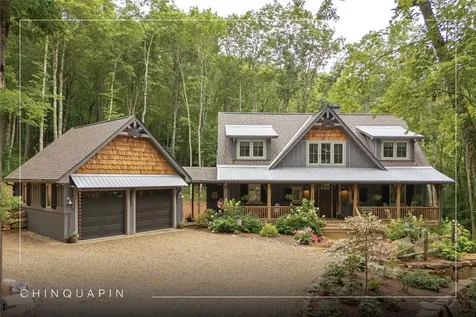 1582 New Settler's Way Glenville NC 28736