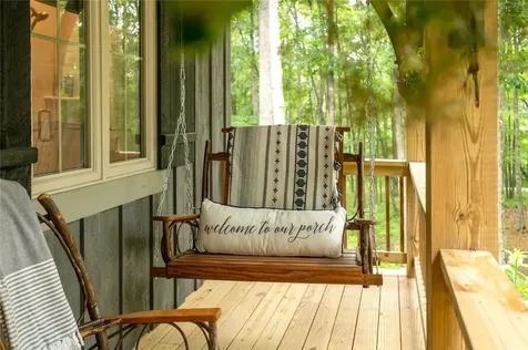 1582 New Settler's Way Glenville NC 28736