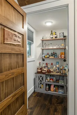 1582 New Settler's Way Glenville NC 28736