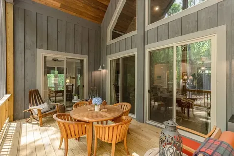 1582 New Settler's Way Glenville NC 28736