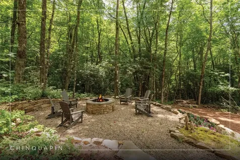 1582 New Settler's Way Glenville NC 28736