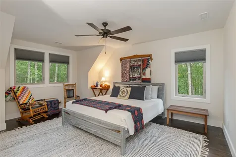 1582 New Settler's Way Glenville NC 28736