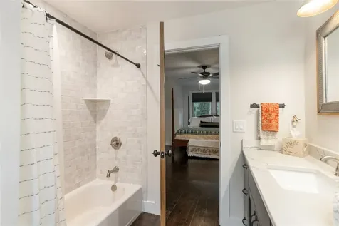 1582 New Settler's Way Glenville NC 28736