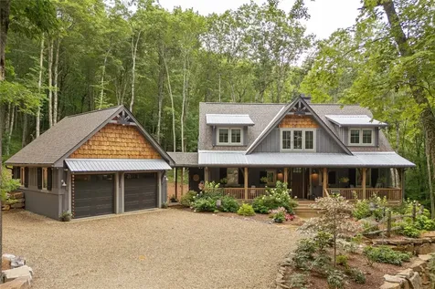 1582 New Settler's Way Glenville NC 28736