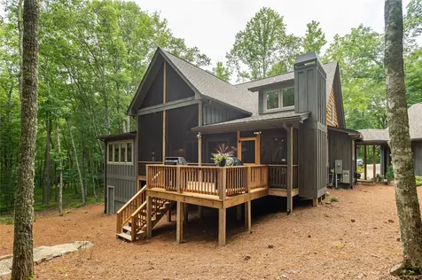 1582 New Settler's Way Glenville NC 28736
