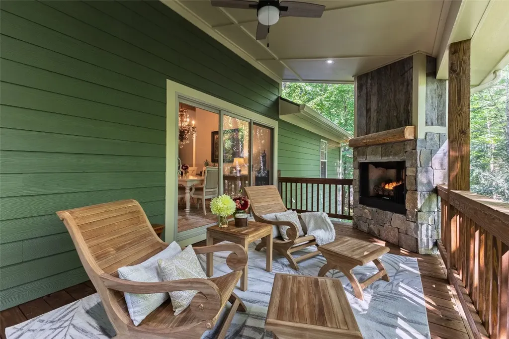 2178 Black Oak Drive Sapphire NC 28774