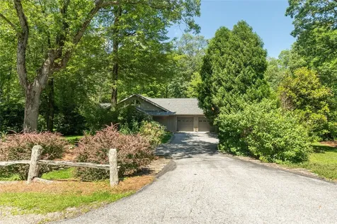19-A Whiteside Mountain Road Highlands NC 28741