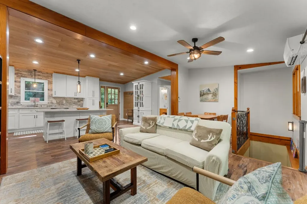 2092 W Christy Trail Sapphire NC 28774