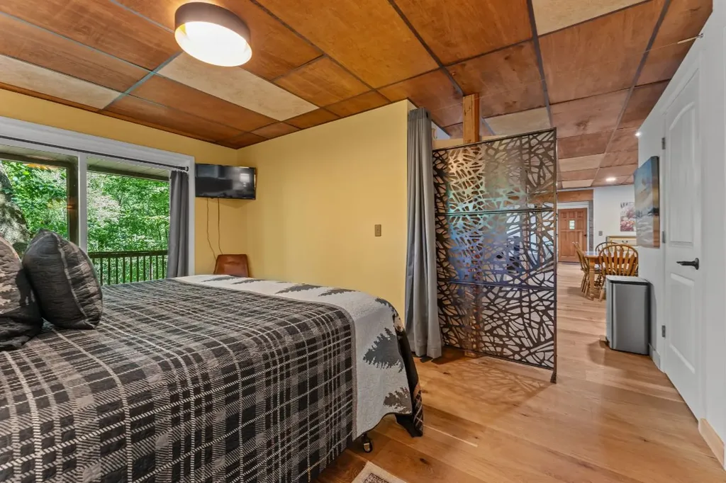 2092 W Christy Trail Sapphire NC 28774