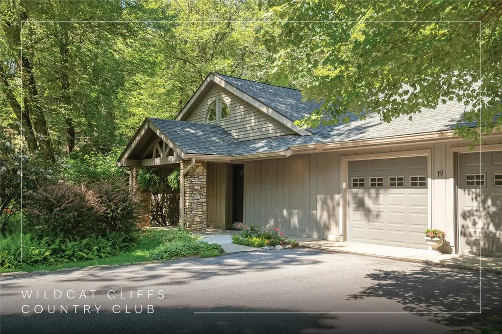 19 Whiteside Mountain Road Highlands NC 28741