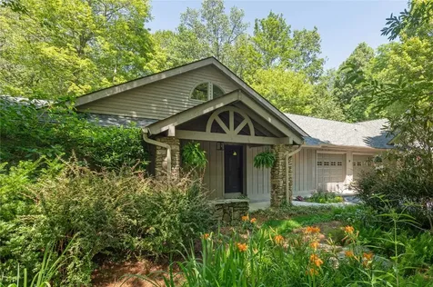 19-B Whiteside Mountain Road Highlands NC 28741