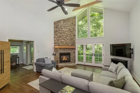 19-B Whiteside Mountain Road Highlands NC 28741