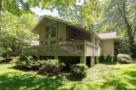 19-B Whiteside Mountain Road Highlands NC 28741