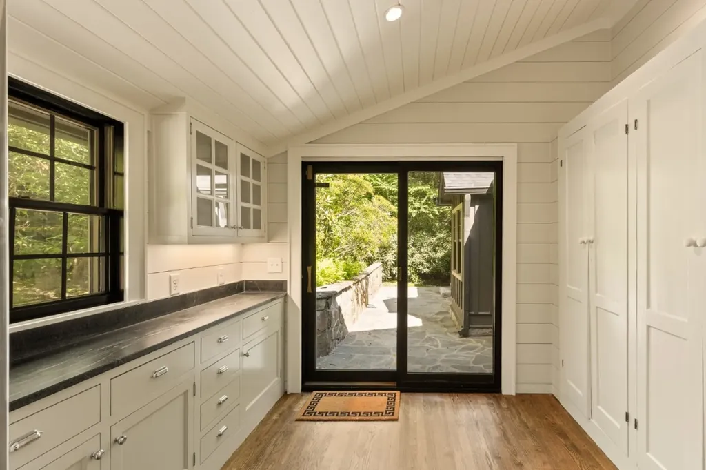 1177 Hicks Road Highlands NC 28741