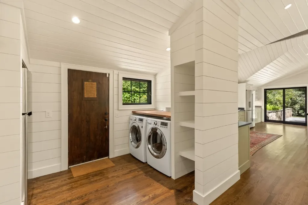 1177 Hicks Road Highlands NC 28741