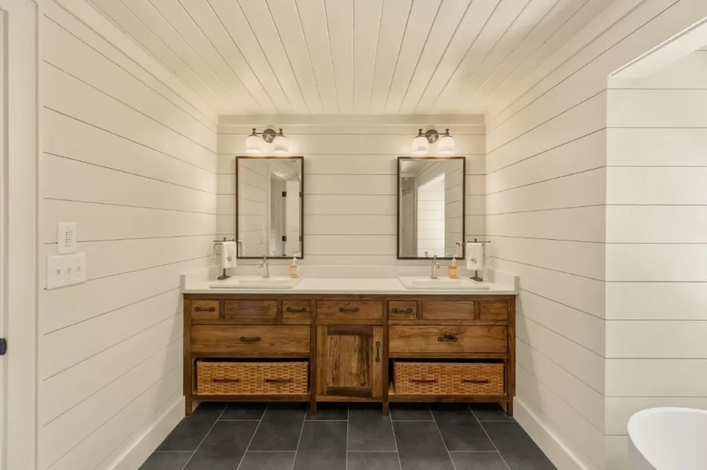 1177 Hicks Road Highlands NC 28741