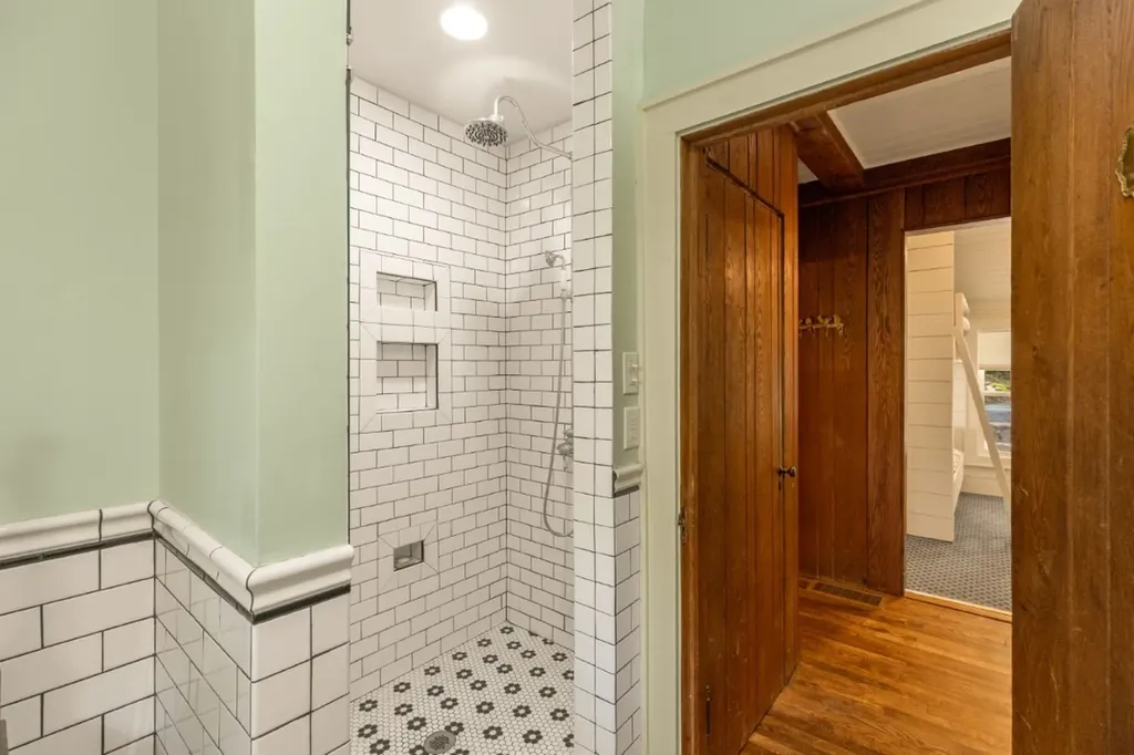 1177 Hicks Road Highlands NC 28741