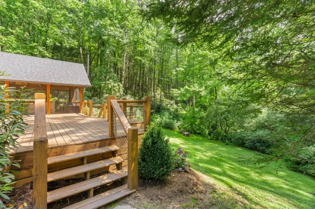 1177 Hicks Road Highlands NC 28741