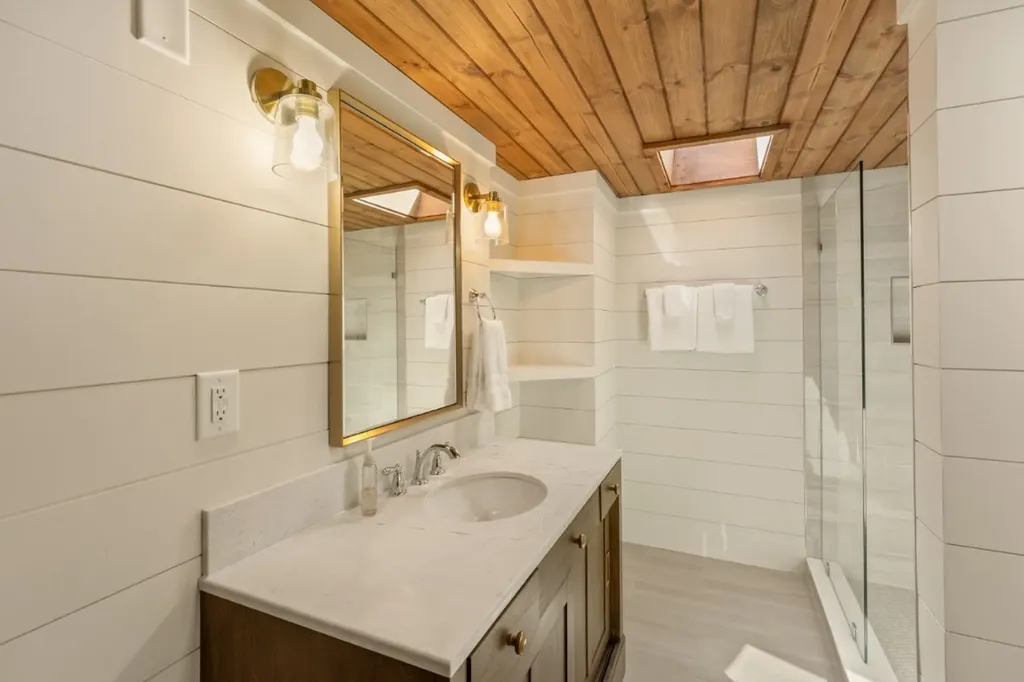 1177 Hicks Road Highlands NC 28741