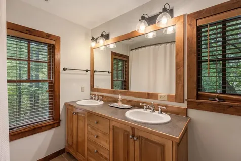 154 Green Haven Cashiers NC 28717