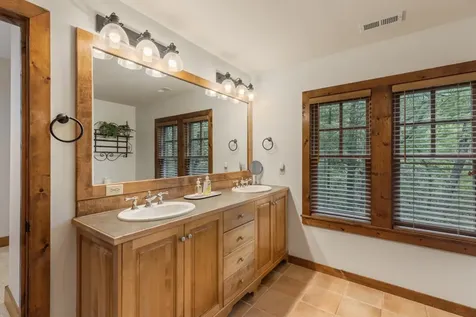 154 Green Haven Cashiers NC 28717