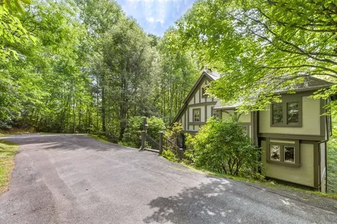 154 Green Haven Cashiers NC 28717