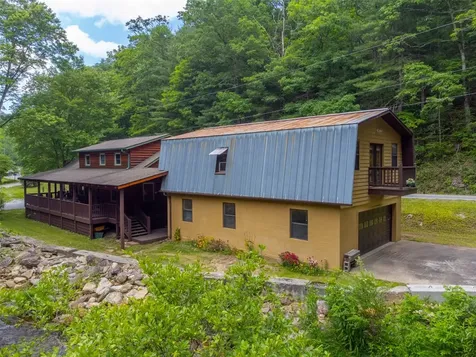 2177 Buck Creek Road Highlands NC 28741