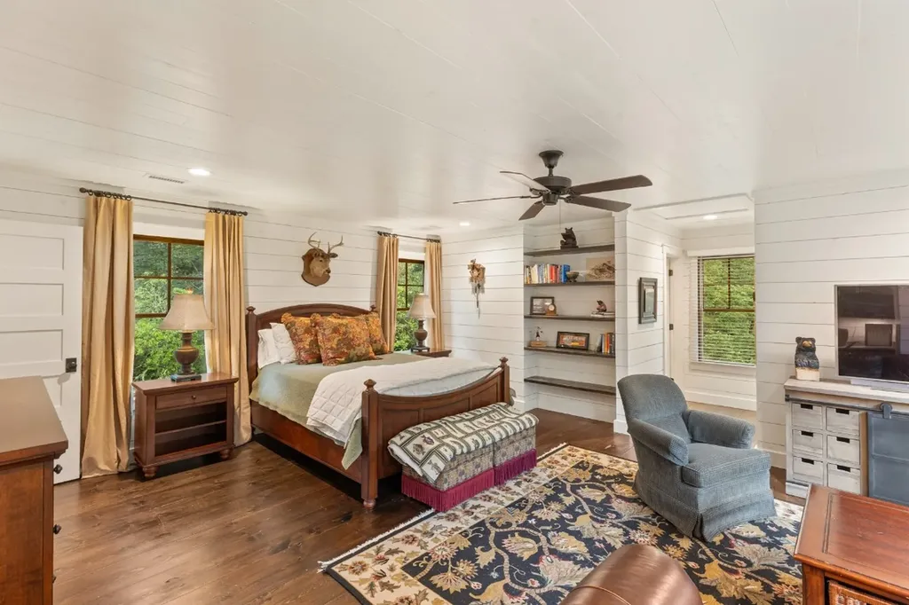 545 Cross Creek Trail Cullowhee NC 28723