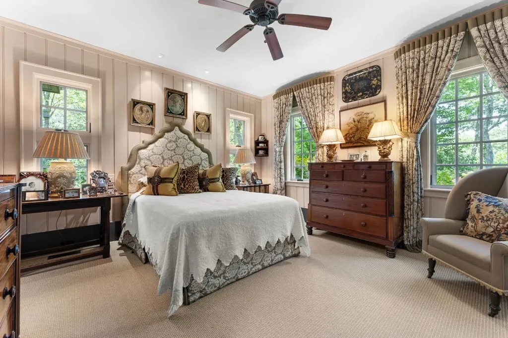 424 Big Bearpen Road Highlands NC 28741