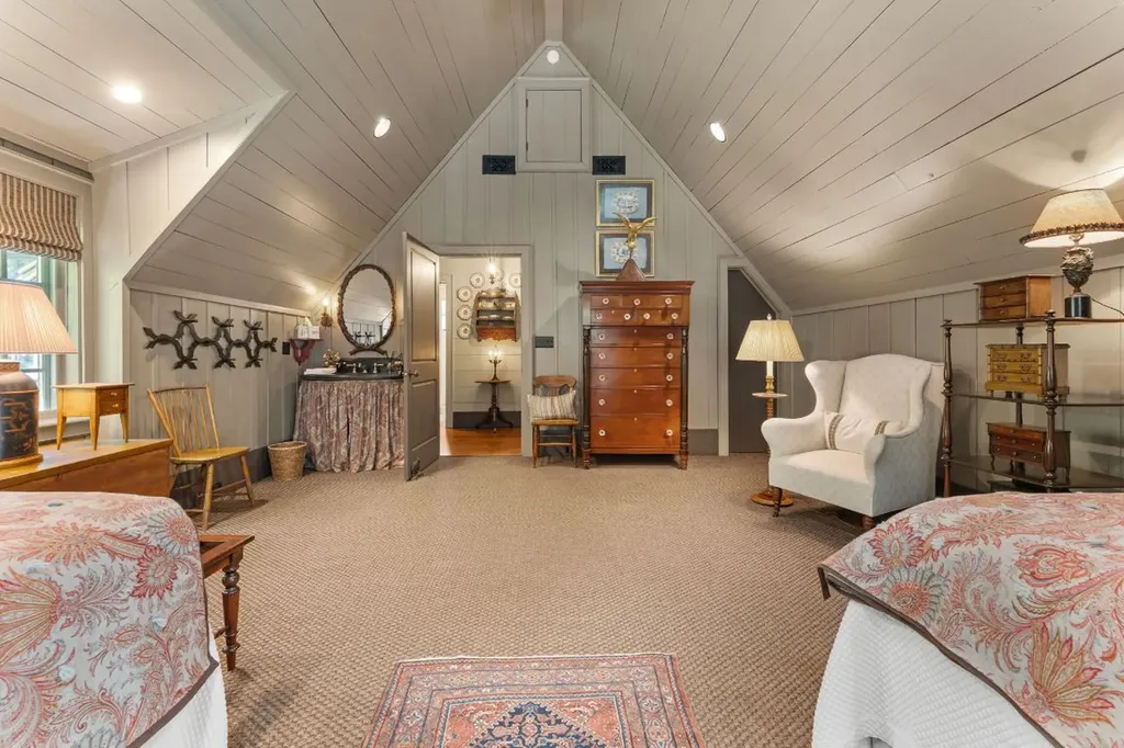 424 Big Bearpen Road Highlands NC 28741