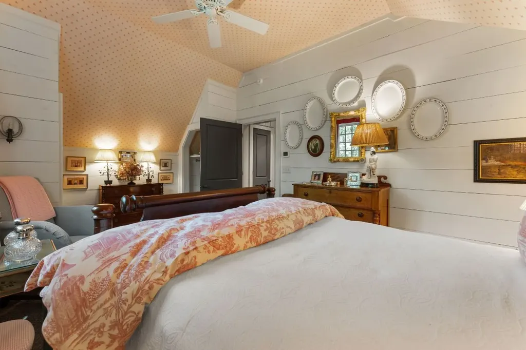 424 Big Bearpen Road Highlands NC 28741