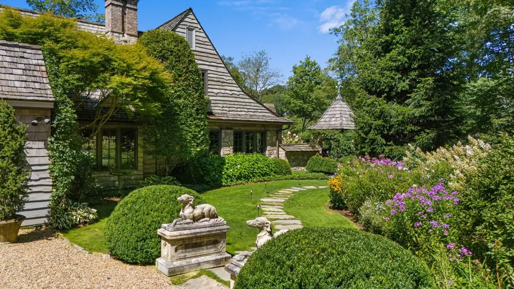 424 Big Bearpen Road Highlands NC 28741