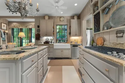 424 Big Bearpen Road Highlands NC 28741