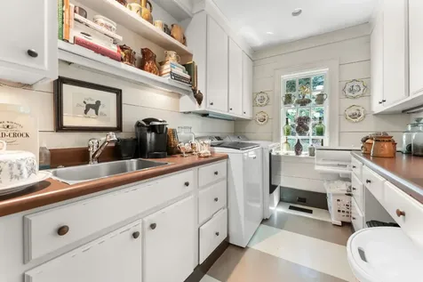 424 Big Bearpen Road Highlands NC 28741