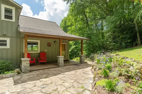 132 N Robinson Creek Road Glenville NC 28736