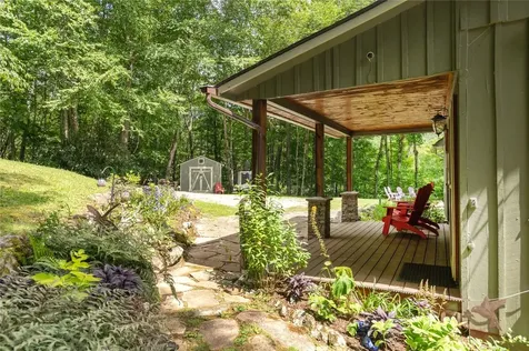 132 N Robinson Creek Road Glenville NC 28736