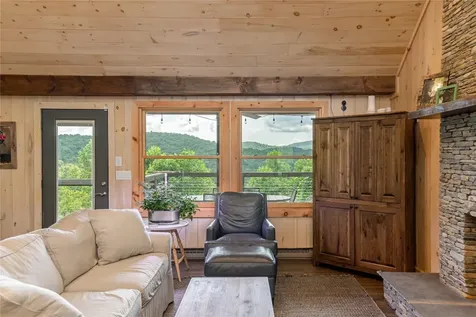132 N Robinson Creek Road Glenville NC 28736