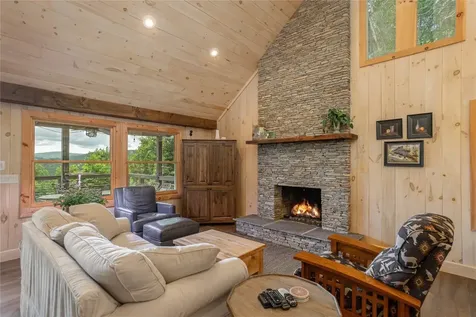 132 N Robinson Creek Road Glenville NC 28736