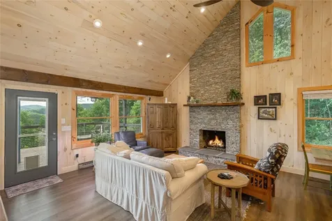132 N Robinson Creek Road Glenville NC 28736