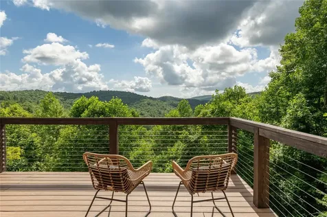132 N Robinson Creek Road Glenville NC 28736