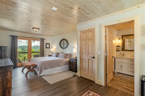 132 N Robinson Creek Road Glenville NC 28736